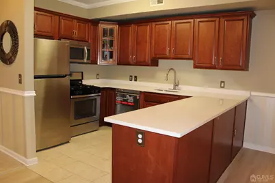 514 Doral Court, Piscataway Township, NJ 08854 - Photo 4