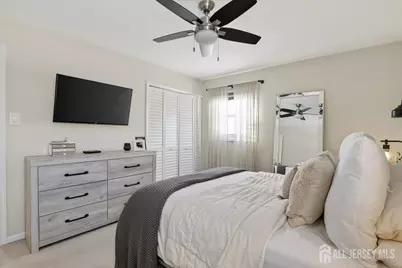 21 Throop Avenue, Monroe Township, NJ 08831 - Photo 18