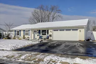 21 Throop Ave, Monroe Township, NJ 08831 - Photo 2