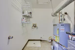 344 Danbury Ln, East Brunswick Township, NJ 08816 - Photo 22