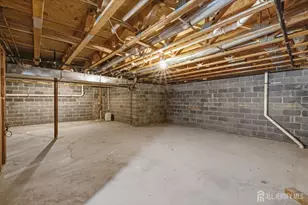 102 Forest Dr, Piscataway Township, NJ 08854 - Photo 24