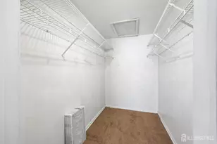 1036 Waterford Dr, Edison, NJ 08817 - Photo 10