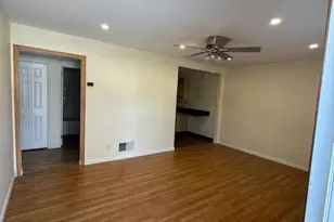 10 E Knollwood Rd, Edison, NJ 08817 - Photo 8