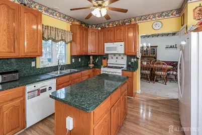 4 Gramercy Road, South Brunswick Township, NJ 08852 - Photo 10