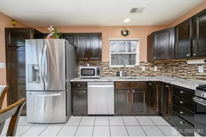 1 Cambridge Court, East Brunswick Township, NJ 08816 - Photo 12