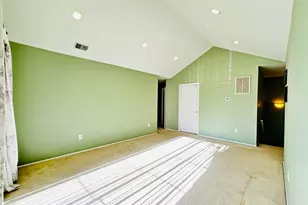 808 Cypress Ln, East Brunswick Township, NJ 08816 - Photo 4