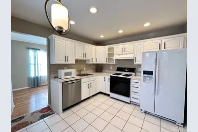 808 Cypress Lane, East Brunswick Township, NJ 08816 - Photo 8