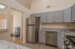 29 Amberly Ct, Franklin Township, NJ 08823 - Photo 14
