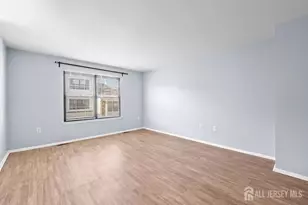 19 Covington Ct, East Brunswick Township, NJ 08816 - Photo 10