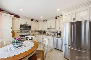 6 Isaac Dr, South Brunswick Township, NJ 08810 - Photo 6