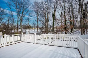 16 Peake Rd, Edison, NJ 08837 - Photo 32