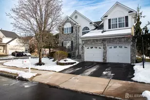 18 Seminole Ct, Monroe Township, NJ 08831 - Photo 1