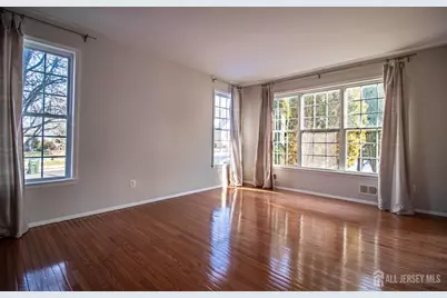 18 Seminole Court, Monroe Township, NJ 08831 - Photo 4