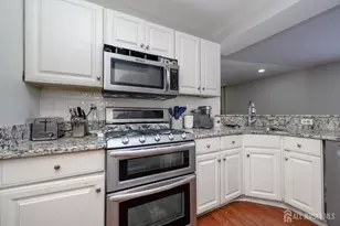 5 Cherrywood Dr, Piscataway Township, NJ 08854 - Photo 16