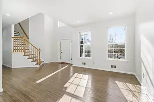 16 Rolling Brook Dr, Edison, NJ 08820 - Photo 8