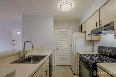 236 Blew Court, East Brunswick Township, NJ 08816 - Photo 8