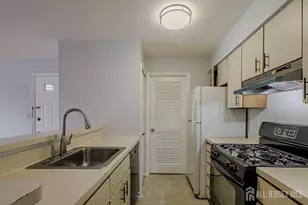 236 Blew Ct, East Brunswick Township, NJ 08816 - Photo 8