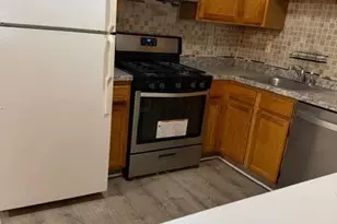 513 Waterford Dr, Edison, NJ 08817 - Photo 4