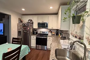 25 Simpson St, Hamilton Township, NJ 08619 - Photo 1