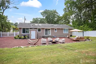 25 Maple St, Spotswood, NJ 08884 - Photo 38