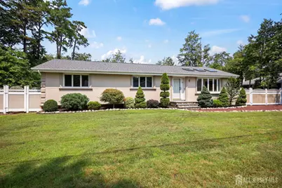 25 Maple St, Spotswood, NJ 08884 - Photo 2