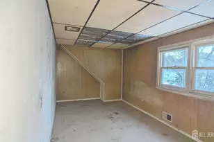 106 Athens Ave, South Amboy, NJ 08879 - Photo 10