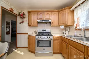 63 Leeds Dr, South Plainfield, NJ 07080 - Photo 10