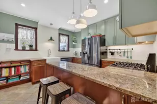 395 Raritan St, South Amboy, NJ 08879 - Photo 8