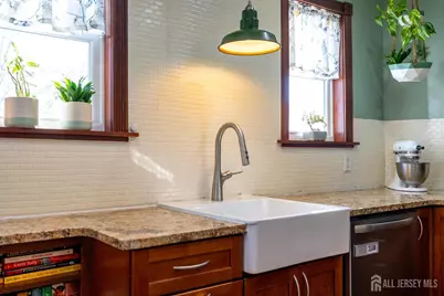 395 Raritan Street, South Amboy, NJ 08879 - Photo 12