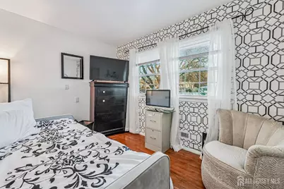 42 Colburn Road, East Brunswick Township, NJ 08816 - Photo 26