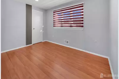 160 Brown Avenue, Woodbridge Township, NJ 08830 - Photo 6