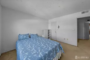 99 Woodmere Dr, Sayreville, NJ 08859 - Photo 32