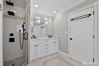 47 E Sedgwick Street, Monroe Township, NJ 08831 - Photo 22