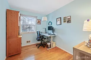 21 McGinnis Rd, Edison, NJ 08817 - Photo 14