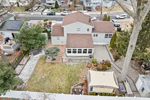 21 McGinnis Rd, Edison, NJ 08817 - Photo 34