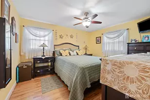 21 McGinnis Rd, Edison, NJ 08817 - Photo 12