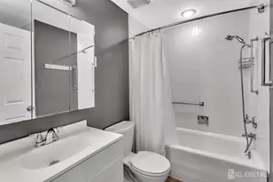 326 Nantuckett Ln, Monroe Township, NJ 08831 - Photo 16