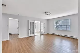 326 Nantuckett Ln, Monroe Township, NJ 08831 - Photo 10