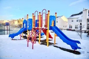 7 Leshyk Dr, Sayreville, NJ 08859 - Photo 18