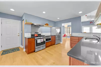 47 Hedge Row Road, Plainsboro Township, NJ 08540 - Photo 6