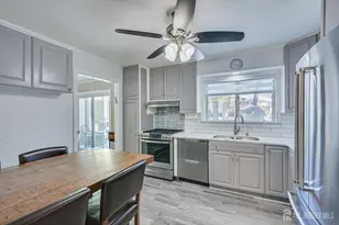 9 Olden Rd, Edison, NJ 08817 - Photo 16