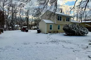139 Rues Ln, East Brunswick Township, NJ 08816 - Photo 2