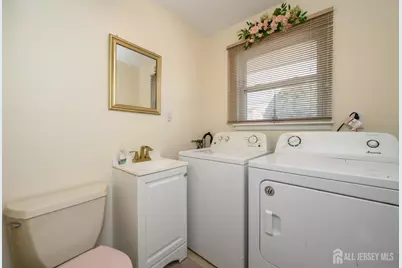 773 Shannon Avenue, Perth Amboy, NJ 08861 - Photo 8