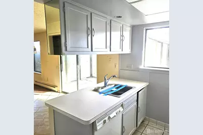 155 Chatham Drive #A, Monroe Township, NJ 08831 - Photo 4