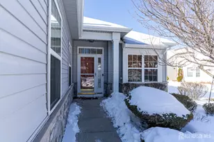 125 Fontaine Ct, Monroe Township, NJ 08831 - Photo 2