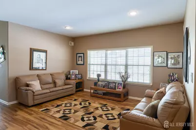 125 Fontaine Court, Monroe Township, NJ 08831 - Photo 6