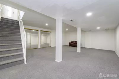 303 Michaels Court, Woodbridge Township, NJ 07095 - Photo 24