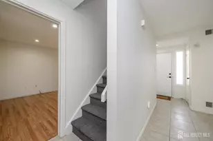 303 Michaels Ct, Woodbridge Township, NJ 07095 - Photo 18