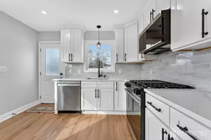 358 Fairfield Way, Keyport, NJ 07735 - Photo 12