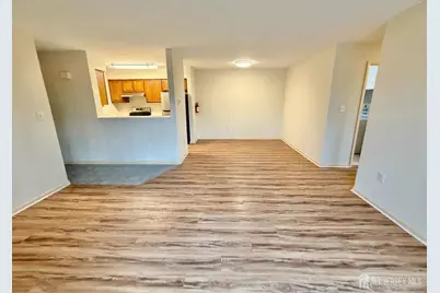 9208 Tamarron Drive, Plainsboro Township, NJ 08536 - Photo 8